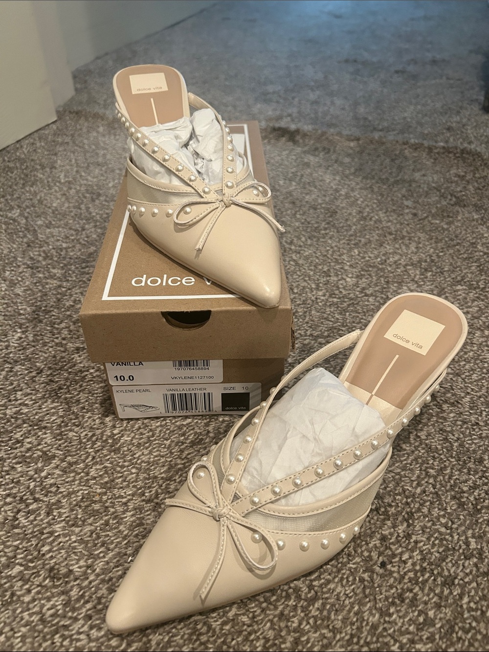 Dolce Vita Kylene Pearl in Vanilla Leather - Picture 2 of 3